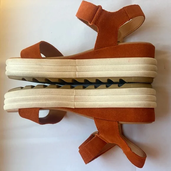 Sorel sz 8 Cameron Flatform Women's Wedge Sandal Suede Leather Comfort